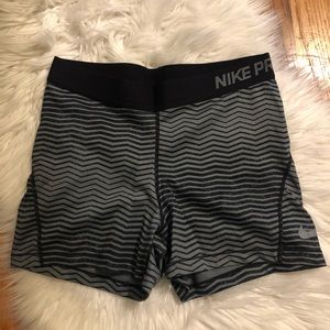 Nike Pro